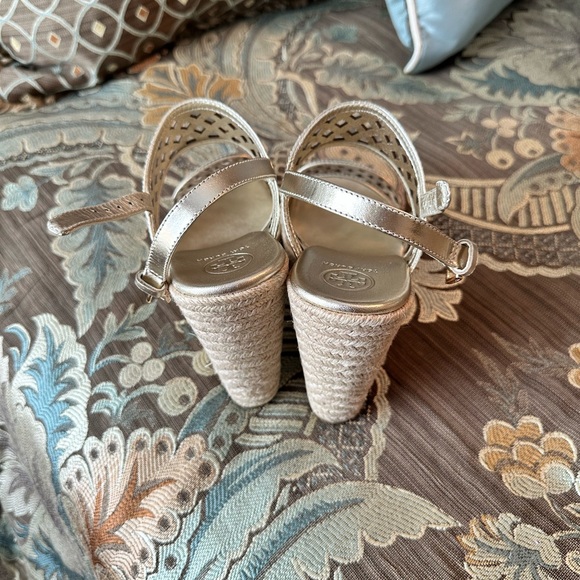 Wedge Sandal. They were used once. Amazing condition. - Picture 5 of 8